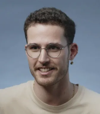 Imagem de Guilherme Figueiredo, marketeer digital de 25 anos.