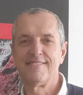 Imagem do professor Carlos Grosso