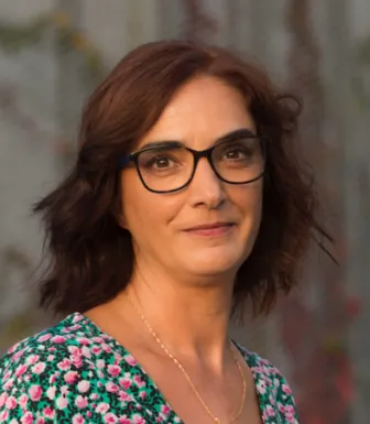 Imagem da cientista e professora catedrática Elvira Fortunato