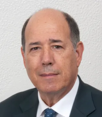 Retrato do professor José Miguel Caldas de Almeida