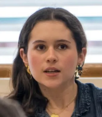 Retrato a cores de Marta Gonçalves, embaixadora europeia do programa «Better Internet for Kids».