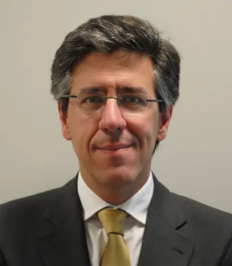 Retrato do historiador José Miguel Sardica