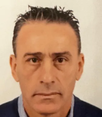 Retrato a cores de um homem, o treinador selecionador Paulo Bento.