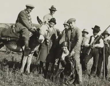 Imagem de uma caçada aos porcos na década de 1930. Imagem do Arquivo Arquivo Municipal de Lisboa