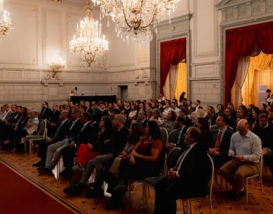 Imagem da plateia que esteve presente no evento da Fundação, em Bruxelas