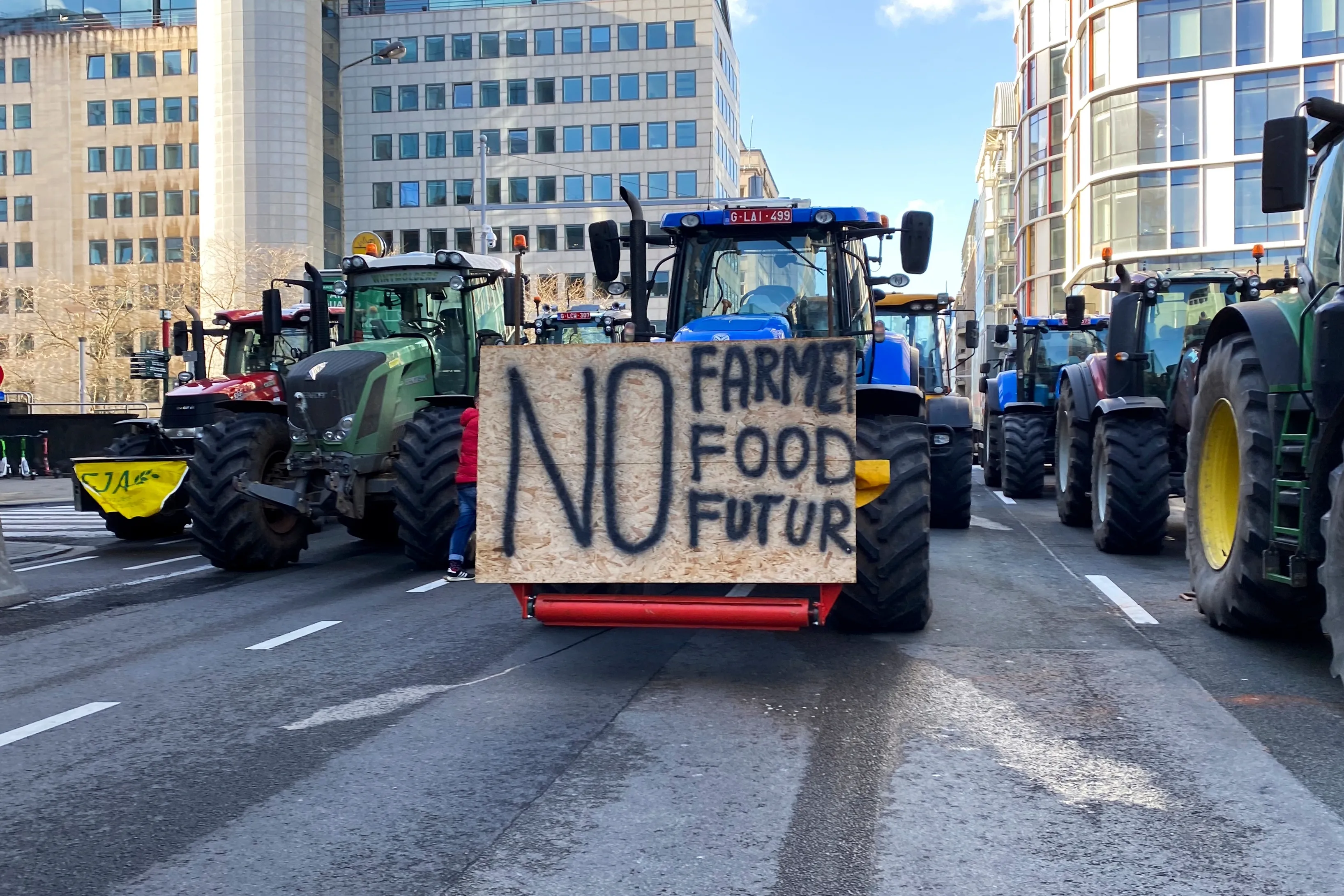 Imagem de protestos de agricultores em Bruxelas