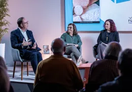 Imagem dos três oradores da Praça da Fundação «Francofonia em Portugal: um certo 'je ne sais quoi'»