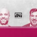 Imagem da dupla do podcast In Pertinente de Sociedade Hugo van der Ding e Paulo Mendes Pinto.