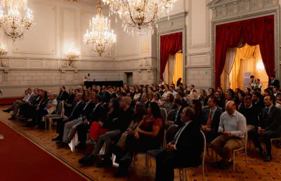 Imagem da plateia que esteve presente no evento da Fundação, em Bruxelas