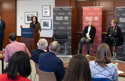 Fotografia da primeira conferência sobre a transição energética na Europa, com a Fundação e a Brookings Institution, em Harvard