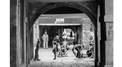 Imagem de arcos no Porto, em 1984. Crédito: Nuno Félix da Costa.