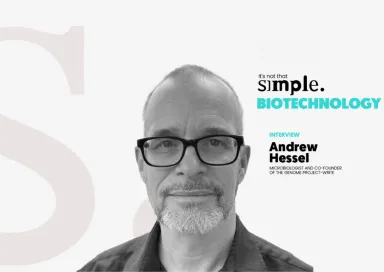 Retrato a preto e branco de Andrew Hessel, com o texto ""It's not that simple. BIOTECHNOLOGY".