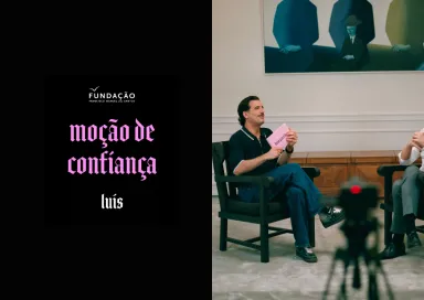 Imagem de Guilherme Geirinhas e de Luís Montenegro, durante a gravação da rúbrica «Moção de Confiança»