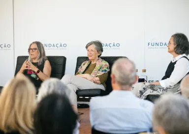 Imagem da Praça da Fundação «Um museu fechado pela COVID-19: uma abertura à reinvenção», na Feira do Livro de Lisboa