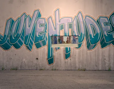 Grafiti Juventudes alusivo ao documentário da Fundação Francisco Manuel dos Santos e da RTP - Juventudes