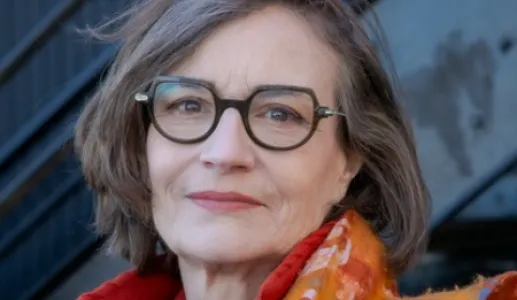 Imagem da jornalista e autora Ashton Applewhite