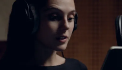 Imagem da atriz Madalena Almeida