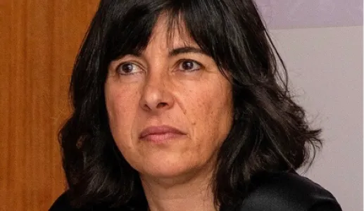 Imagem de Luísa Trindade, professora associada com agregação na Universidade de Coimbra