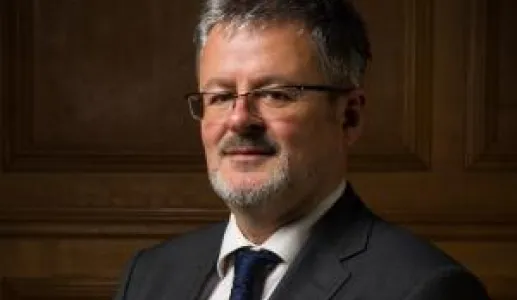 Imagem do professor e historiador Christopher Clark. Crédito: St Catharine’s College/Cambridge