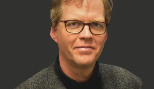 Imagem do jornalista alemão Paul Hockenos, especialista em questões europeias. Crédito: Paul Hockenos website