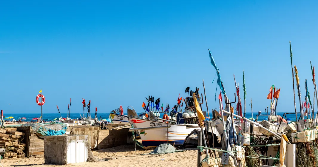 Imagem da praia de Monte Gordo, no sotavento algarvio. Crédito: Shutterstock