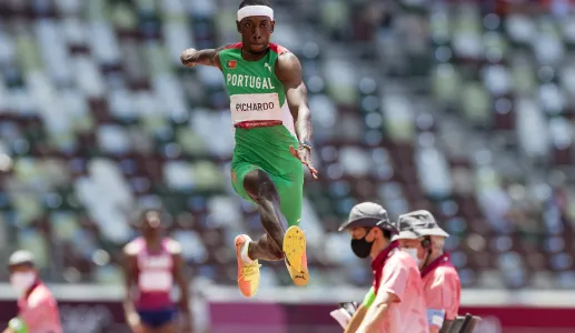 Imagem de Pedro Pablo Pichardo durante o salto com que ganhou a medalha de ouro olímpica. @Agência Lusa