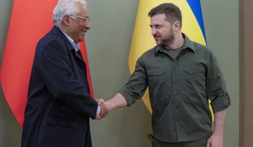 Imagem de António Costa e Volodymyr Zelensky, durante a visita do primeiro-ministro português a Kiev. @EPA