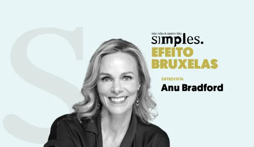 Mulher sorridente com cabelo ondulado, título "Efeito Bruxelas", entrevista com Anu Bradford.