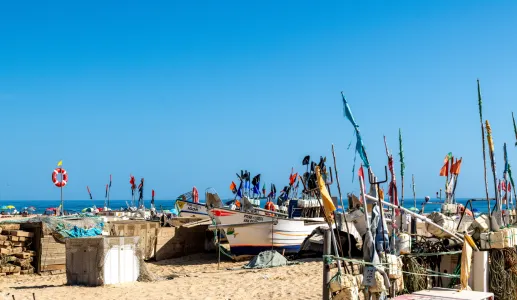 Imagem da praia de Monte Gordo, no sotavento algarvio. Crédito: Shutterstock