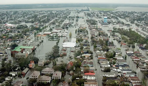Imagem de cheias durante o furacão Katrina
