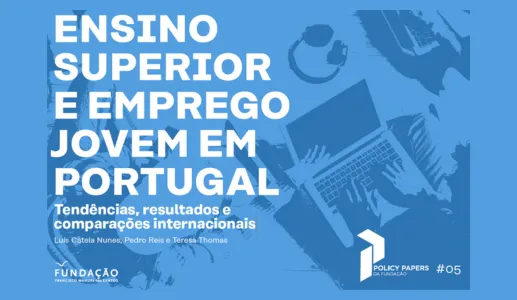Imagem ilustrada de jovens a mexerem em computadores. Texto. "Ensino superior e empregro em Portugal".
