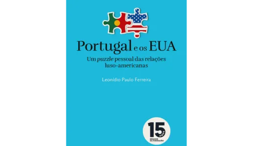 Capa de um livro azul, com duas peças de puzzle e o título "Portugal e os EUA".