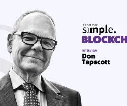 Retrato a preto e branco de Don Tapscott, com um fundo roxo claro e com o texto "Blockchain is not that simple".