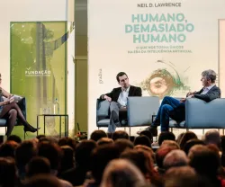 Imagem de Neil Lawrence com Bernardo Caldas e Marta Dhanis