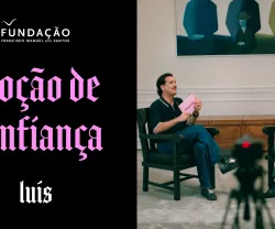 Imagem de Guilherme Geirinhas e de Luís Montenegro, durante a gravação da rúbrica «Moção de Confiança»