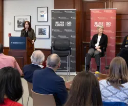Fotografia da primeira conferência sobre a transição energética na Europa, com a Fundação e a Brookings Institution, em Harvard