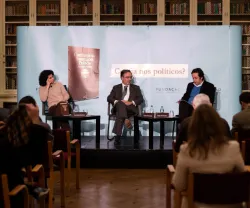 Imagem da apresentação do retrato «Confiança nas Instituições Políticas», com Ana Belchior, Tiago Fernandes e António Araújo