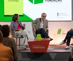 Imagem da Praça da Fundação «Portugal: um país sem Nós?»