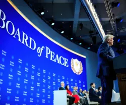 Donald Trump a discursar no palco do encontro anual do Fórum Económico Mundial, em Davos.