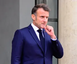 Imagem de um homem com semblante carregado, o presidente da República francês Emmanuel Macron. Crédito: Shutterstock