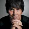 Imagem do físico britânico Brian Cox, um dos maiores divulgadores de ciência do Reino Unido