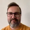 Imagem do professor e investigador Ricardo Peixoto