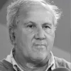 Retrato a preto e branco de João Pereira Dias, professor auxiliar do Instituto Superior Técnico.