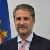 Imagem de um homem, Gabriel Bastos, antigo secretário de Estado da Segurança Social.